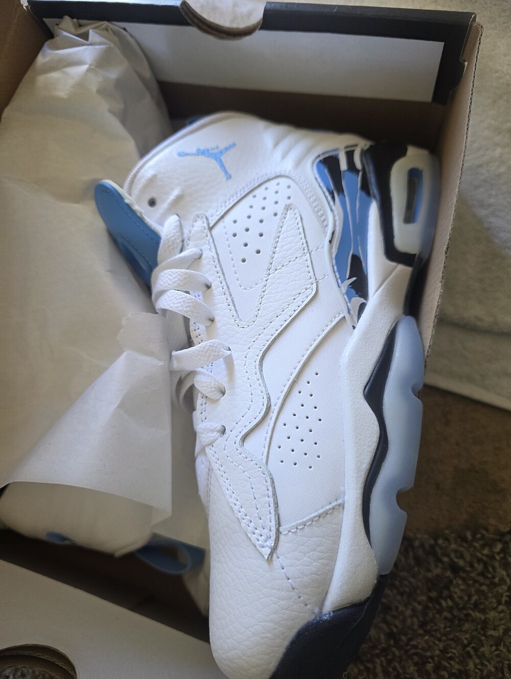 Jordan Kids Basketball Sneakers - White & Light Blue 6Y
